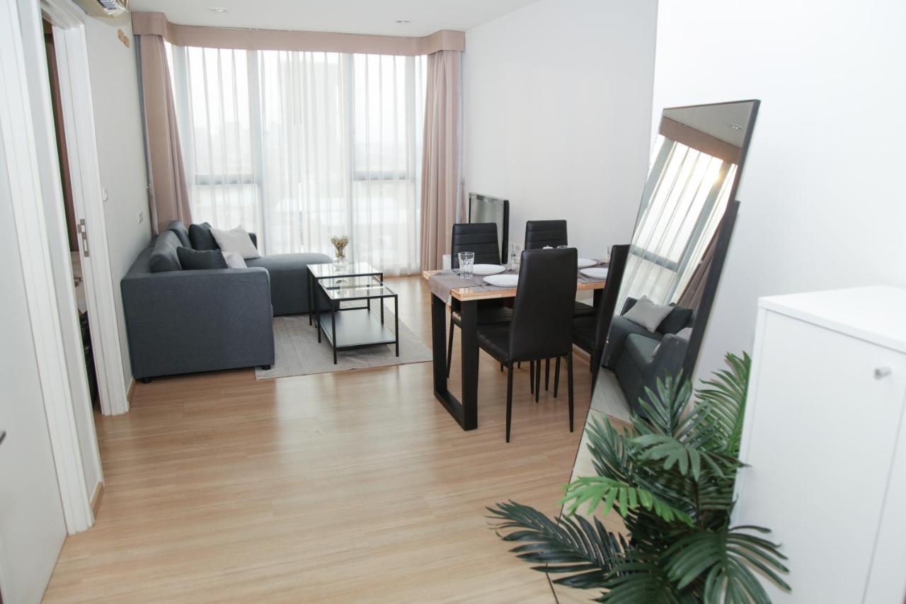 Entire Apartment Near Bts 2 Bedrooms With View Ban Song Hong Exterior foto